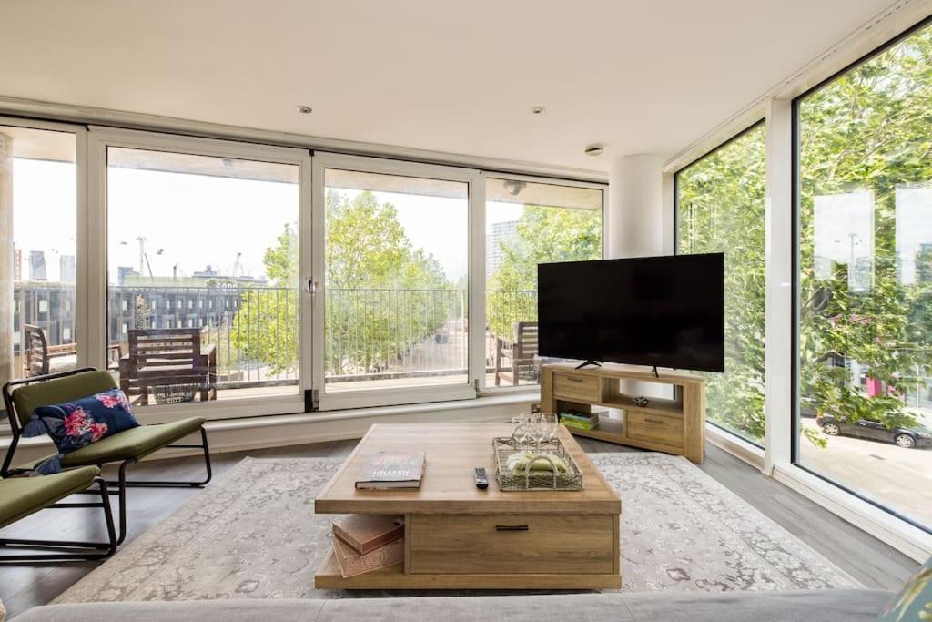 Luxury - Excel - O2- 3 Bedroom * Londres