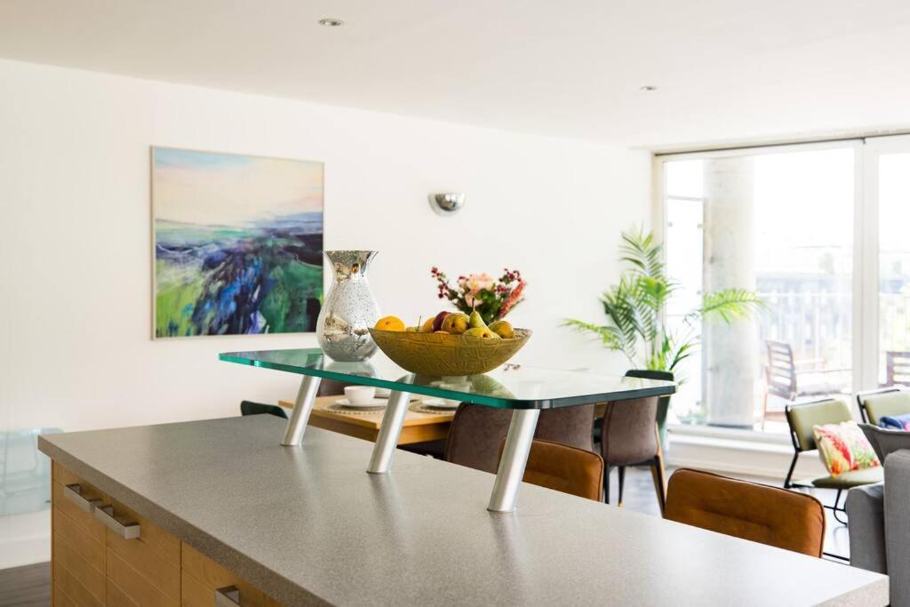 Luxury - Excel - O2- 3 Bedroom * Londres