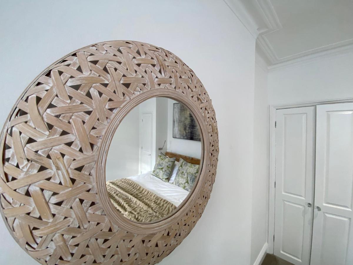 Appartement Fantastic Spacious Garden Flat With Own Private Entrance Londen