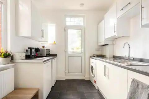 Garden Flat In Central Location Londra