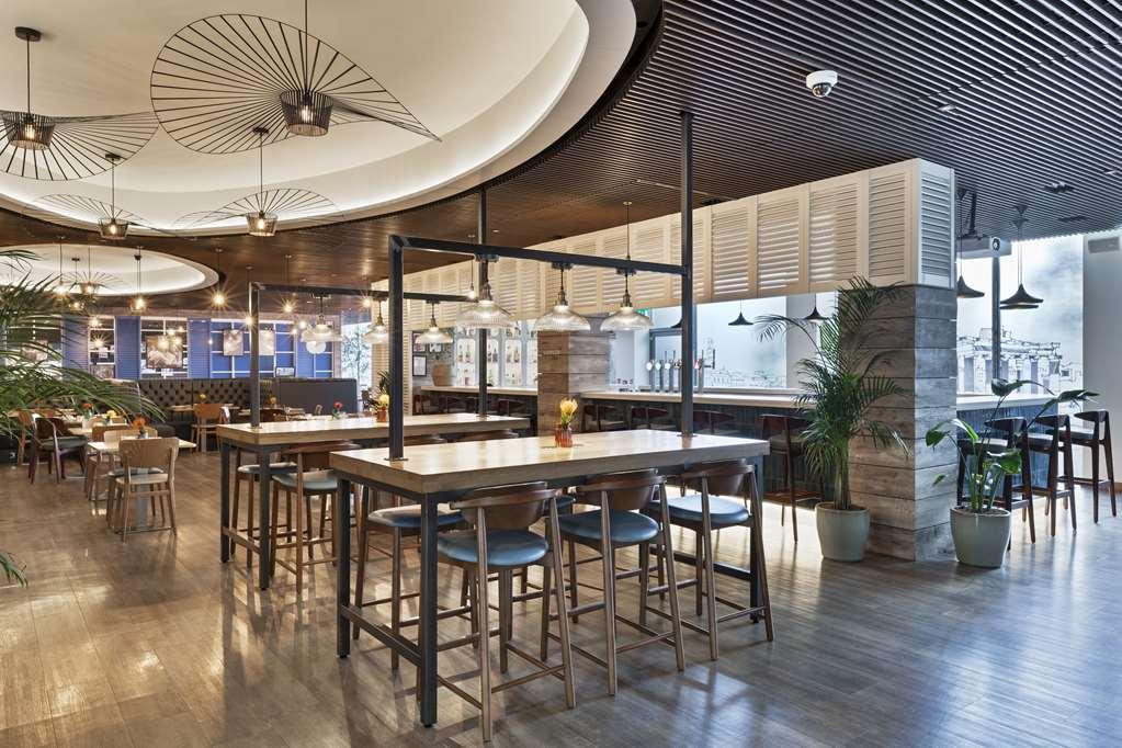 Radisson Red Heathrow * Londra