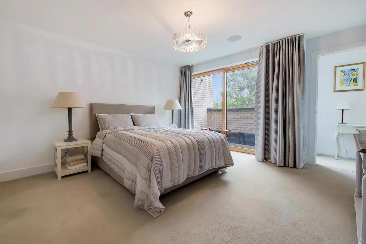 Vw5 - Luxury 3 Bed Townhouse With Parking Feriehus