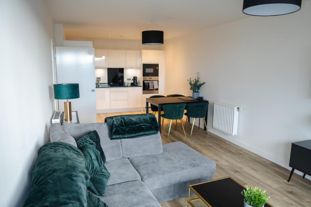 Luxury, Modern & Cosy 2 Bedroom Lägenhet
