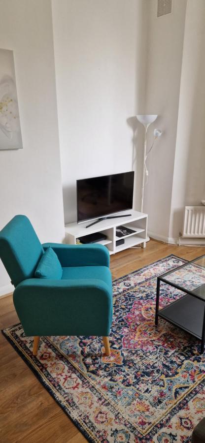 Primrose Hill - Charming, Cosy, 2 Double Bedrooms * Londres