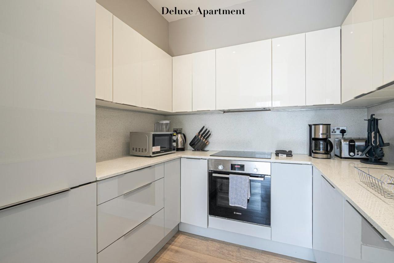 Superb Opposite Edgware Road Station Lejlighed