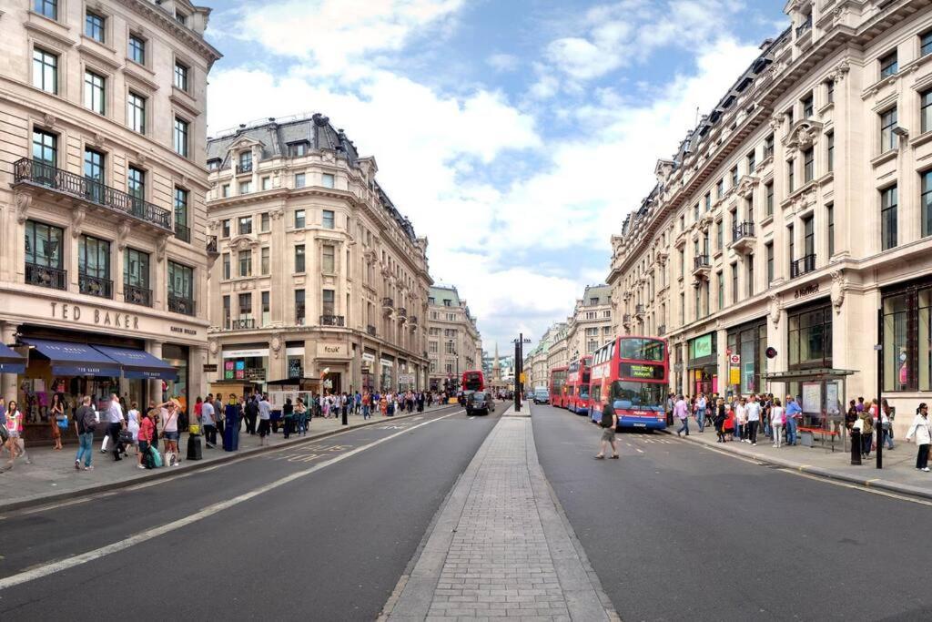 Exquisite 2 Bed Soho Central Sleeps 6 Lägenhet