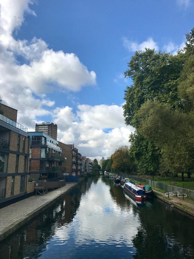 Spacious Modern 1-bed Near Victoria Park Lejlighed *