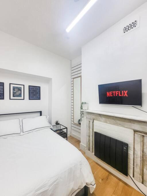 'thefive' Camden Town Guest house
