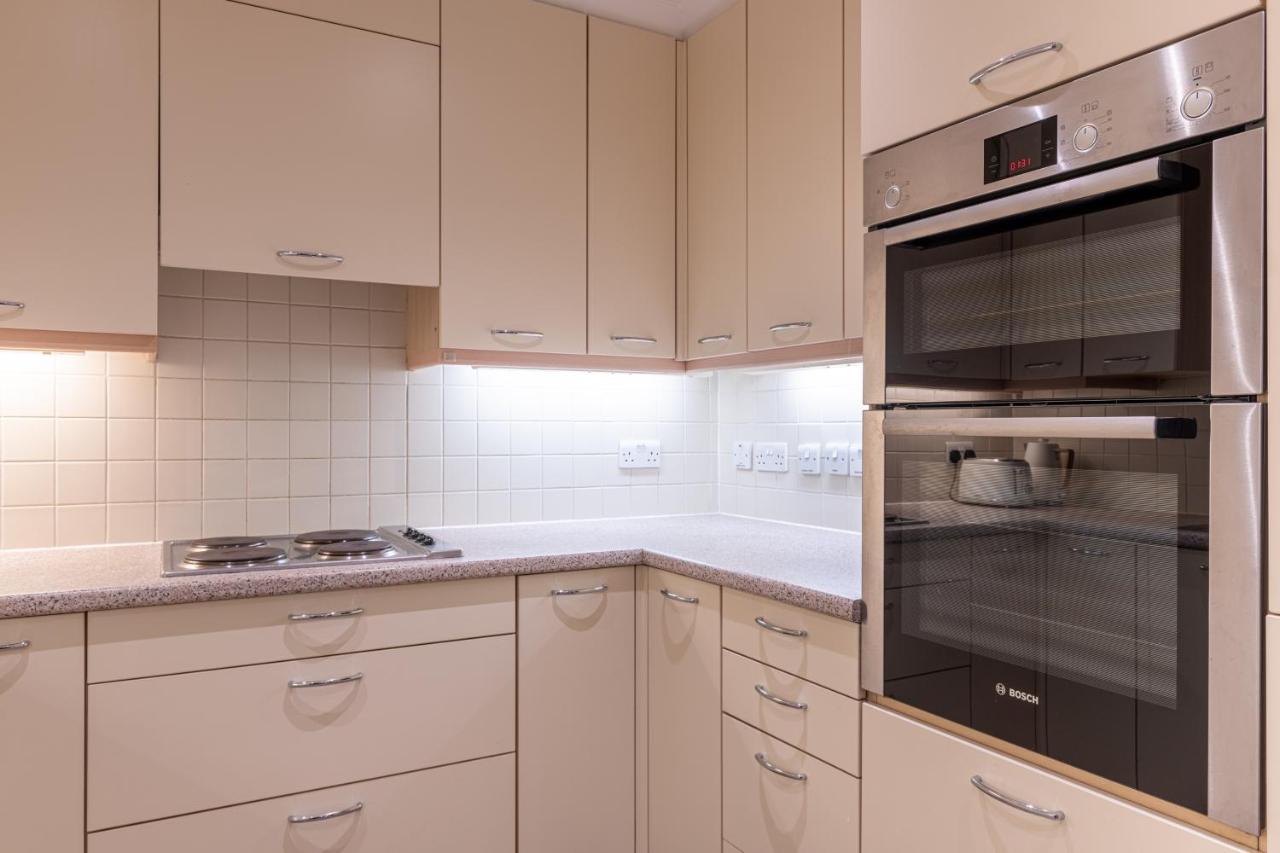 New 3bed With Air Con In Chelsea * London