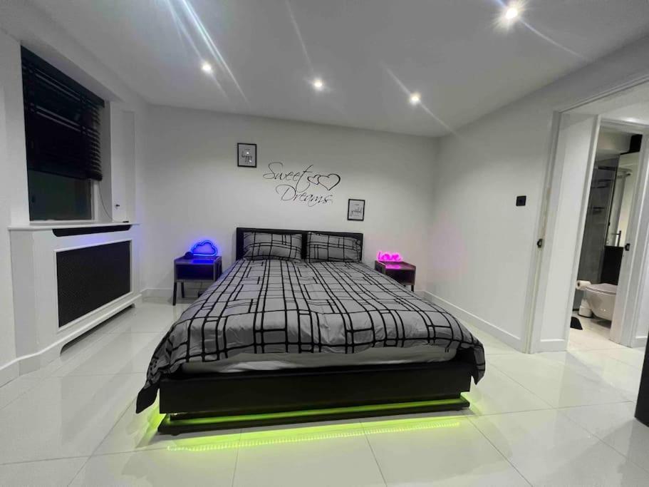 Stylish Maida Vale Modern Leilighet *