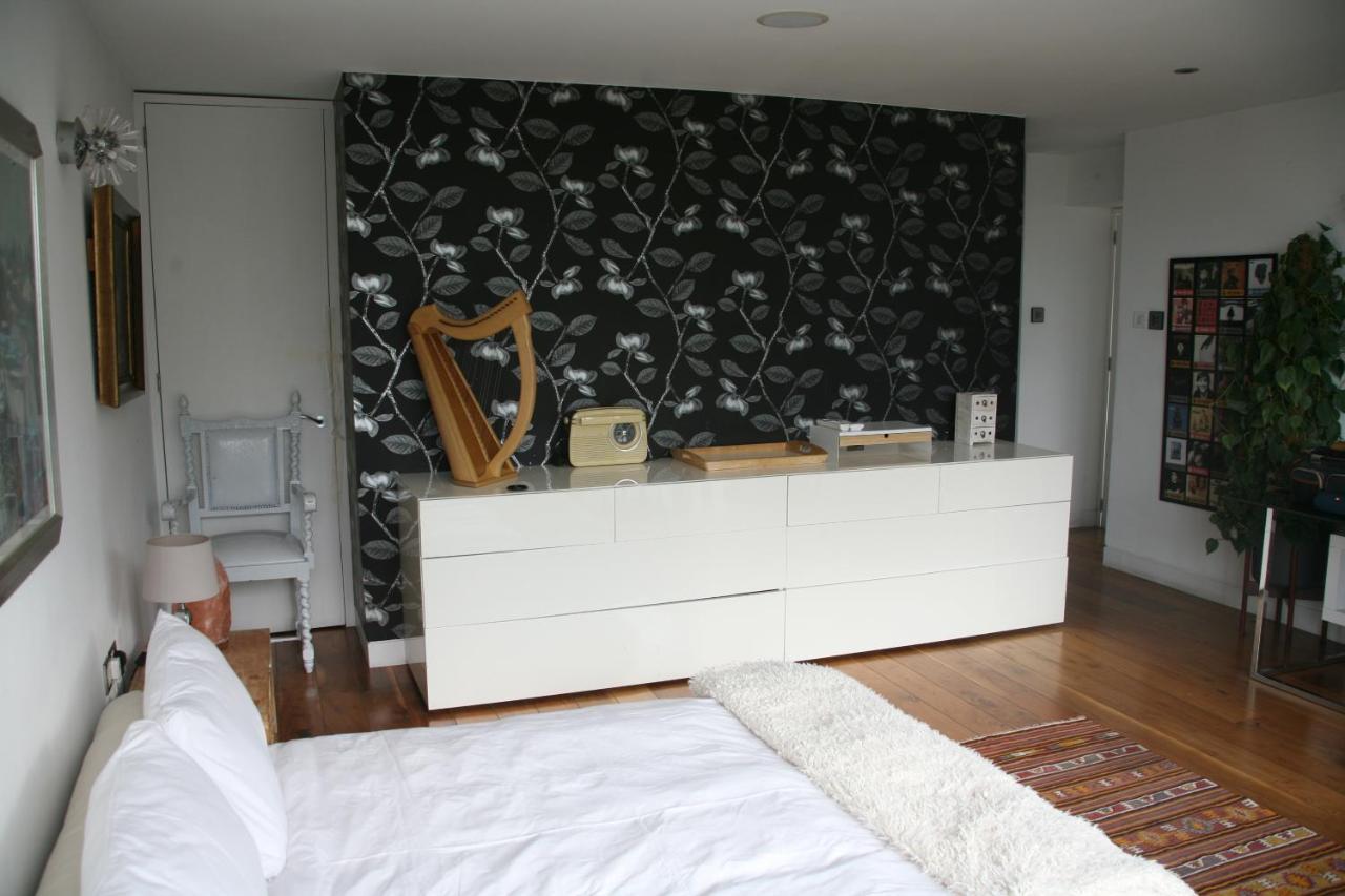 Privat bolig Studio For 3 With A Private Balcony In A Cubic House With Outside Pool