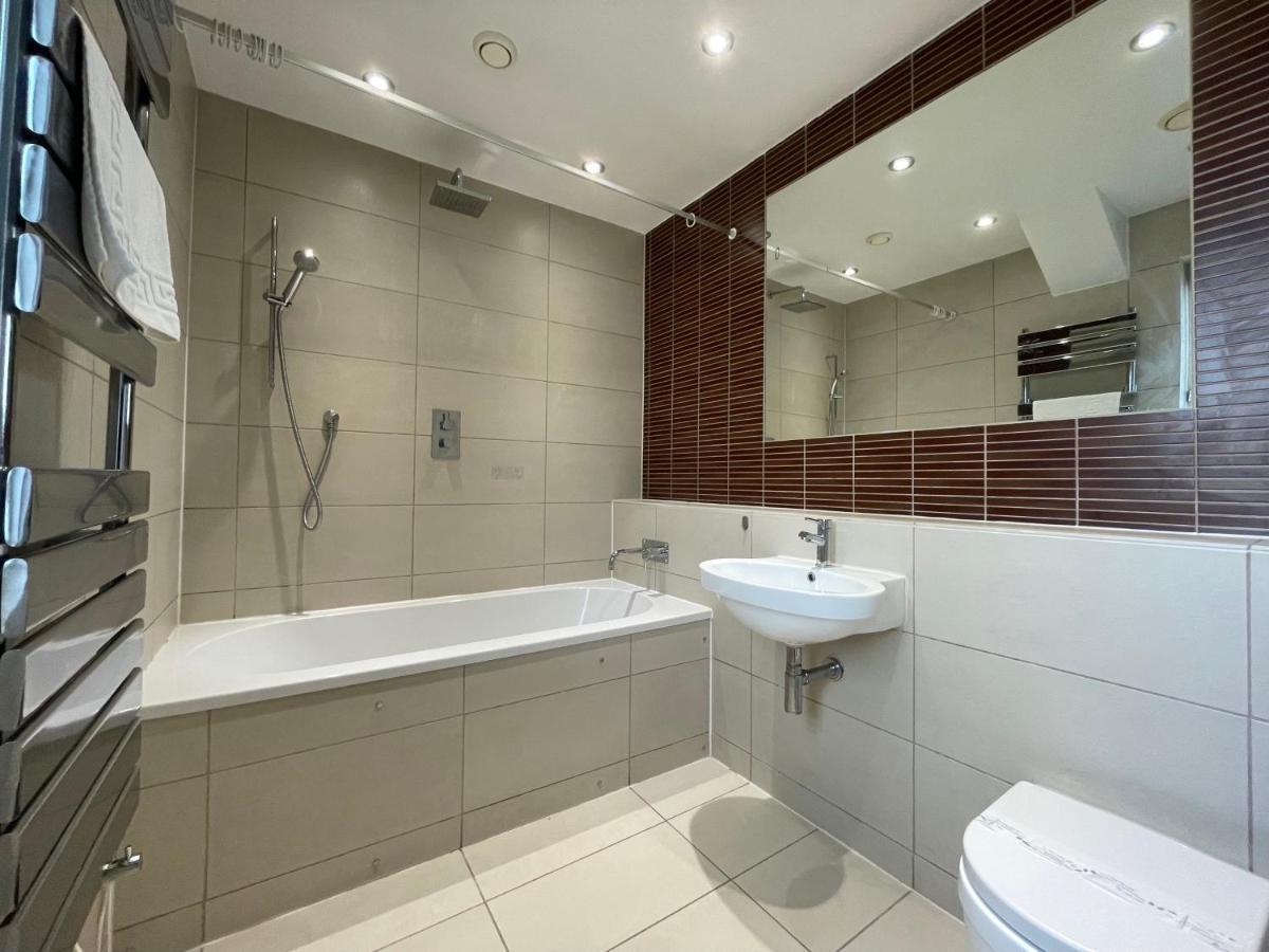 Lejlighed Luxurious Two Bedroom Penthouse London