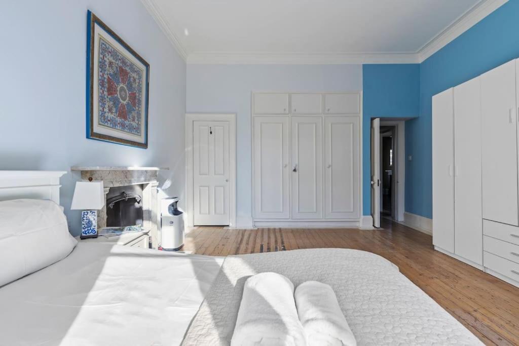 Germaine Greer's Legacy Flat In Hyde Park, Leilighet London