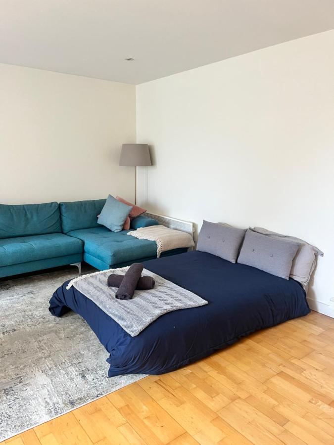 Spacious Mews Apartment, Clapham