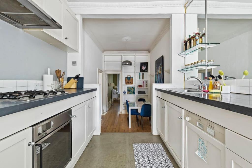 Appartamento Germaine Greer's Legacy Flat In Hyde Park,