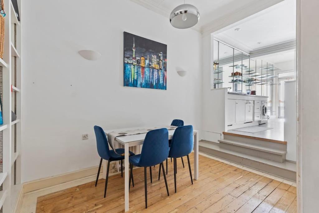 Appartamento Germaine Greer's Legacy Flat In Hyde Park, Londra