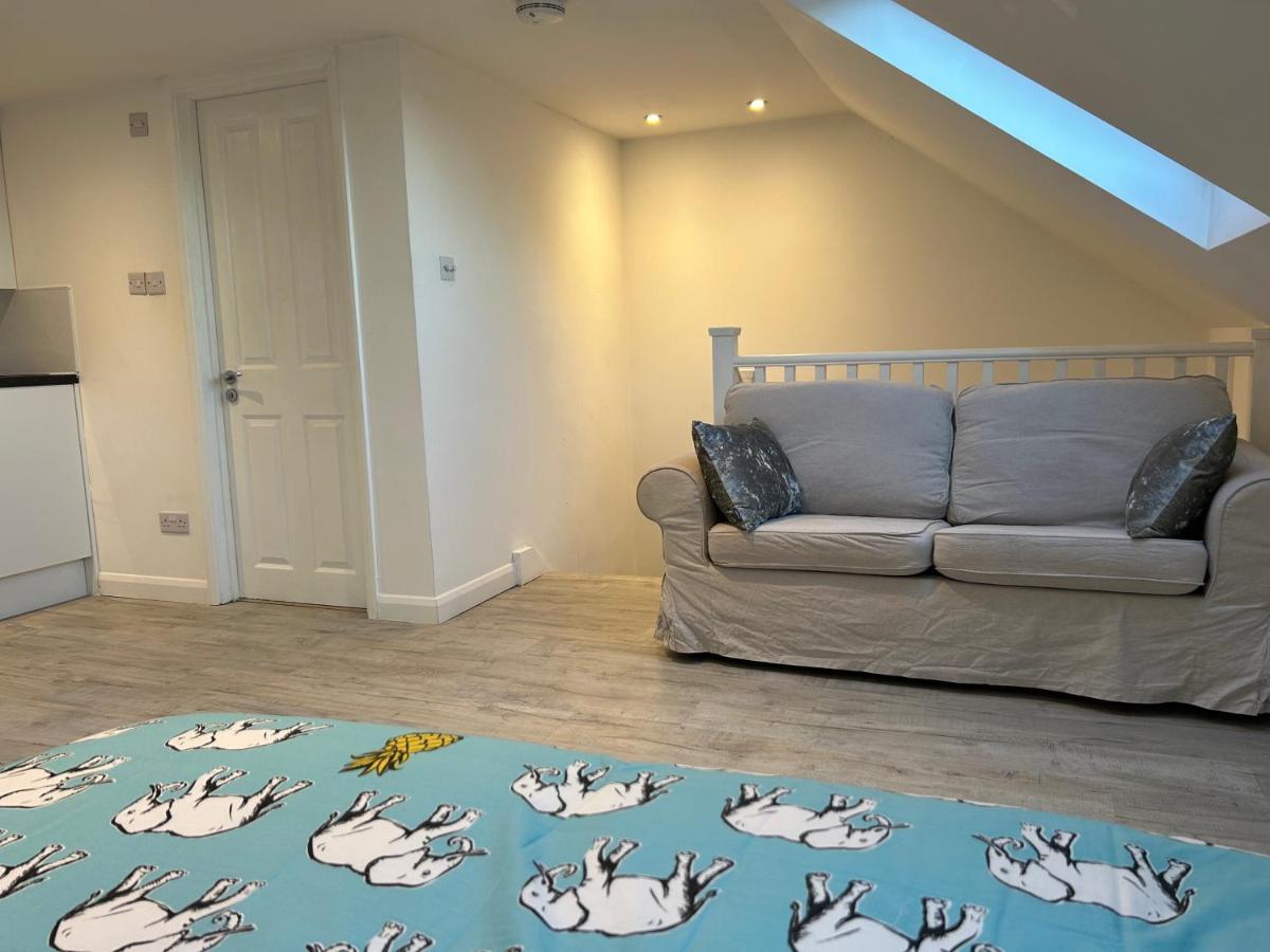 Lovely Self Contained Loft - 33as4 Lägenhet *