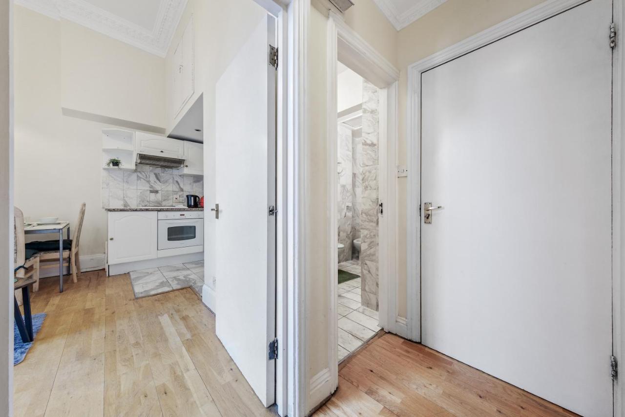 Apartment In Baker Street London