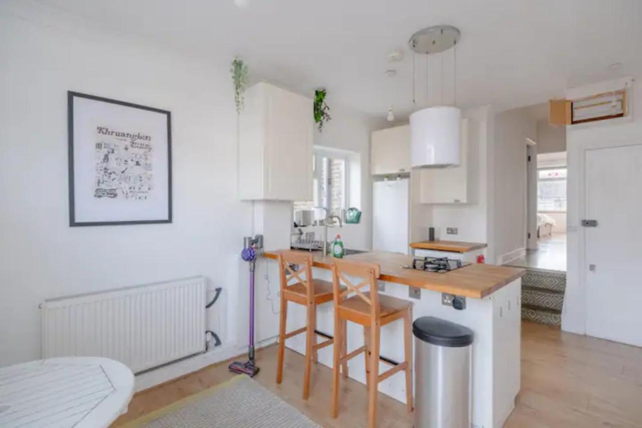 Stylish & Homely 1bd Flat - Walthamstow! London
