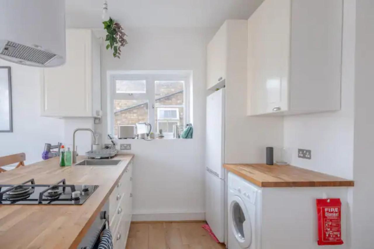 Stylish & Homely 1bd Flat - Walthamstow! London