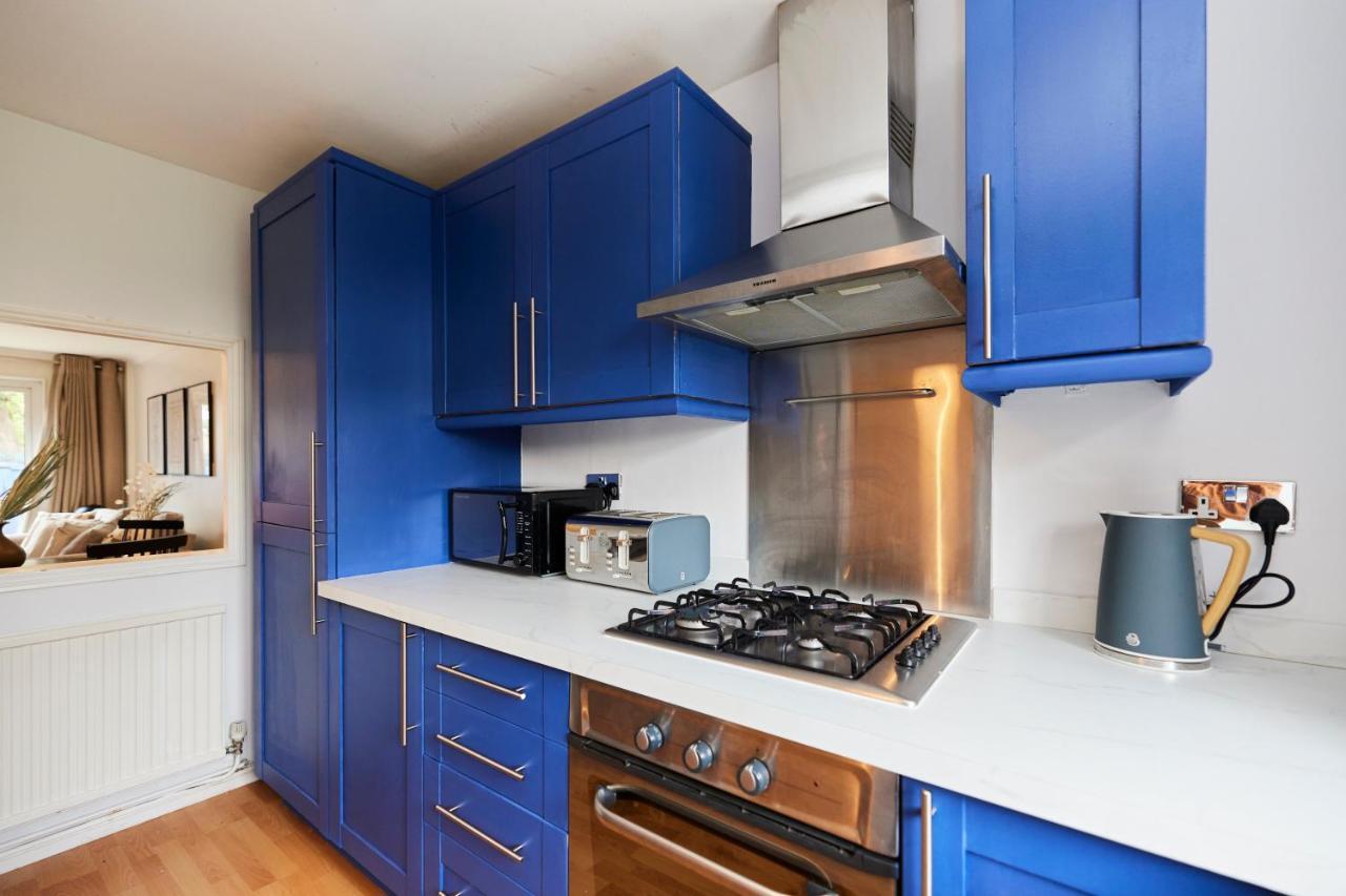 The Chiswick Escape - Lovely 2bdr House With Garden Lejlighed London