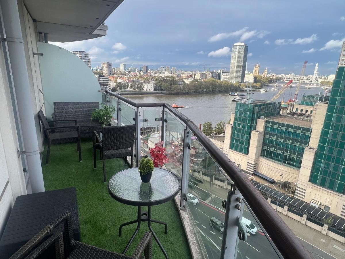 St George Thames Londra