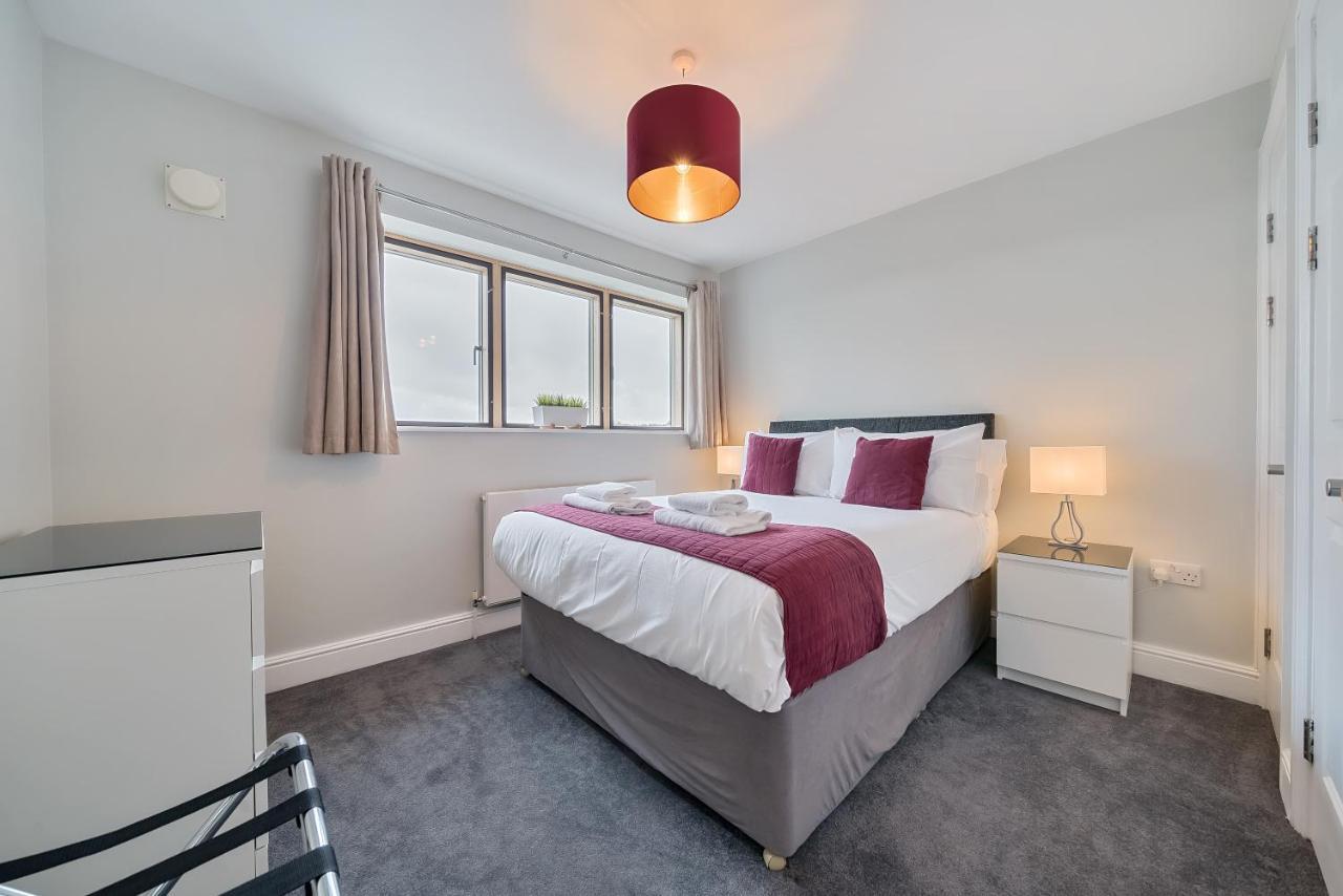 Roomspace Serviced - The Courtyard Penthouse * Londen