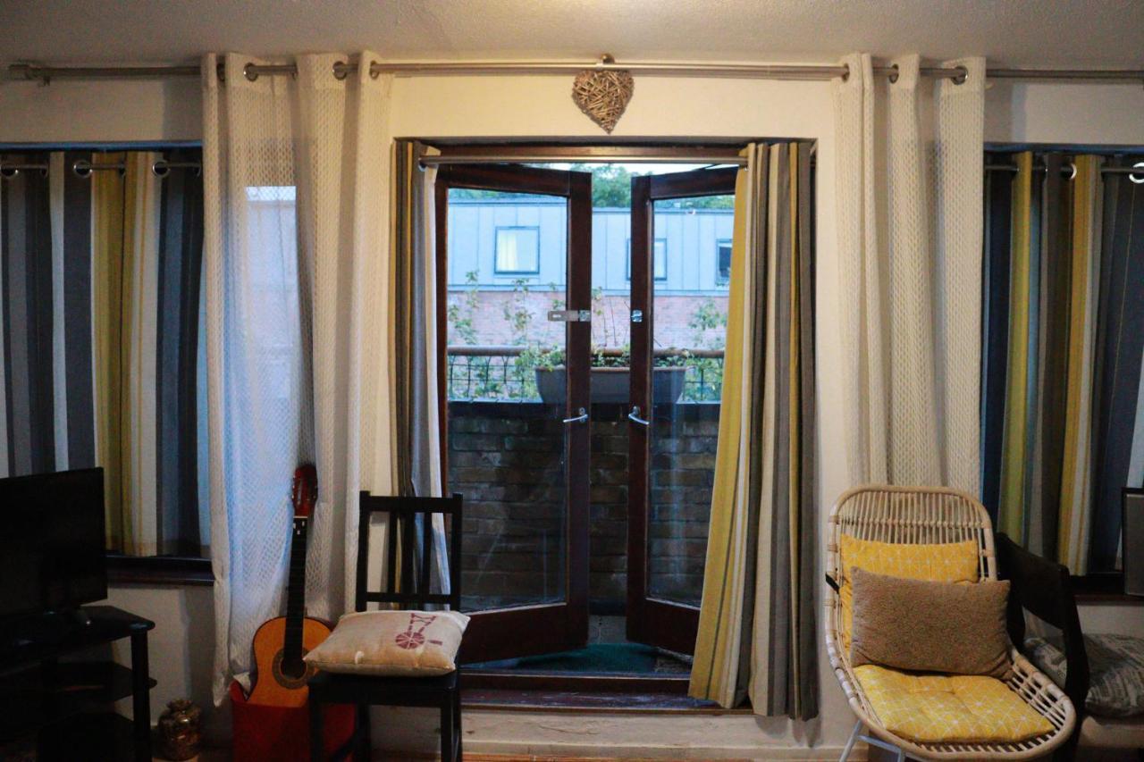 Hébergement de vacances Comfortable 2-bed House In Zone 2 Londres