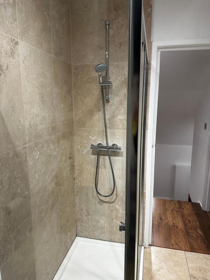 Feriehus Aldo's 2 Bedroom Townhouse N1 London