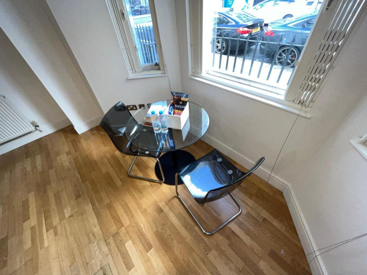 Serviced In Kensington Victoria Lejlighed