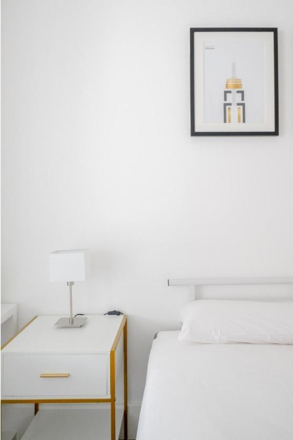 2bd Flat W River View Balcony - Vauxhall! Appartamento Londra