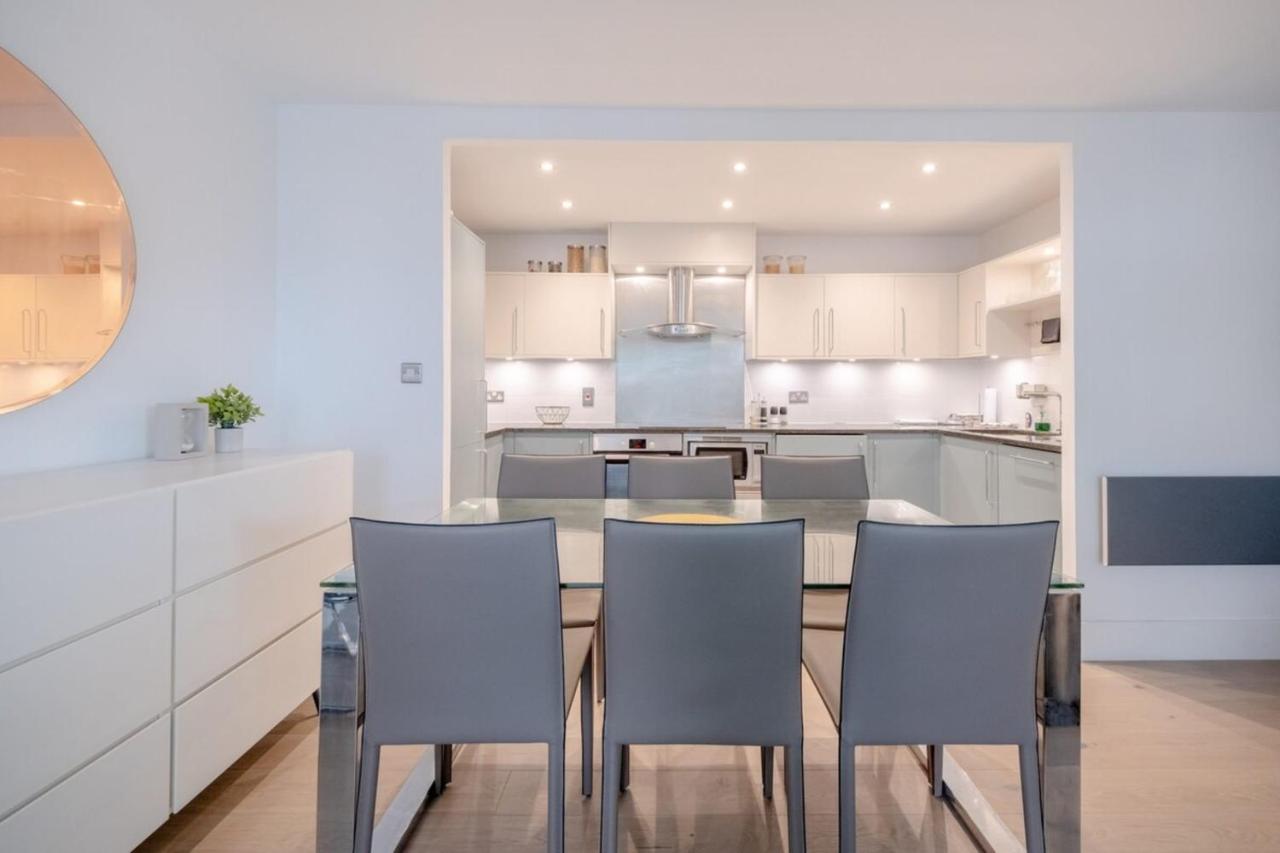 2bd Flat W River View Balcony - Vauxhall! Appartamento Londra