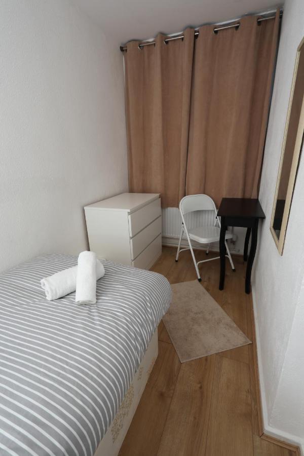 Lägenhet Self Contained 2 Bedroom Flat In Southwark *