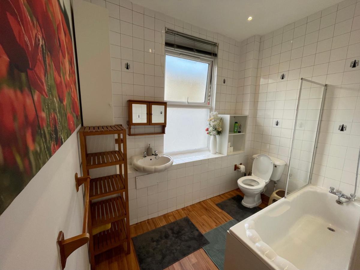 Spacious Family Flat Apartment