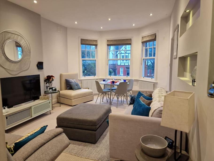 Appartamento Quintessentially 'london' Flat *