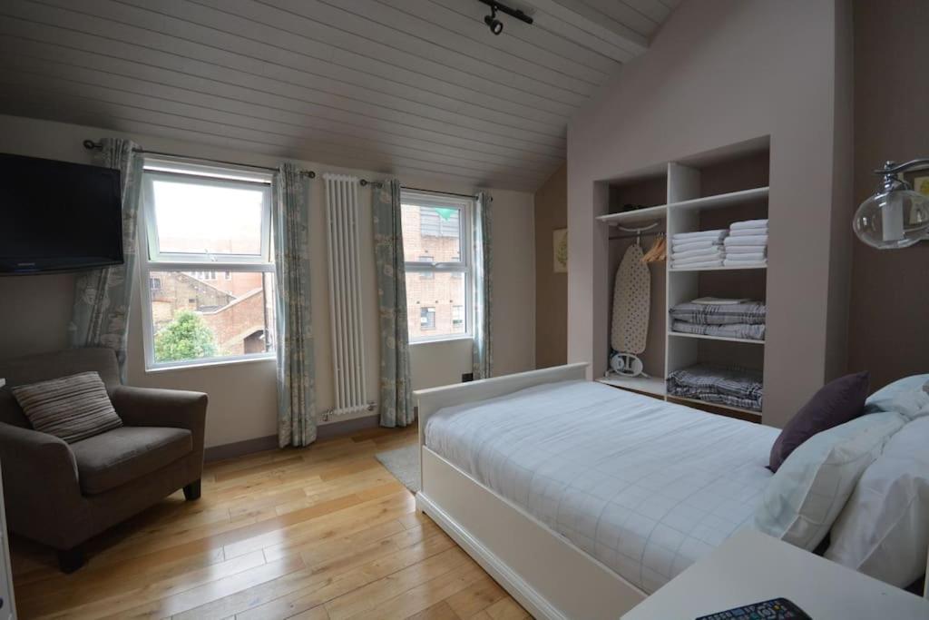 Cheerful 2 Bed With Terrace In Camden Leilighet