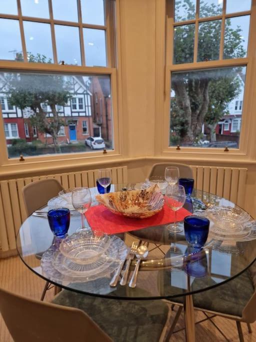 Quintessentially 'london' Flat Londra