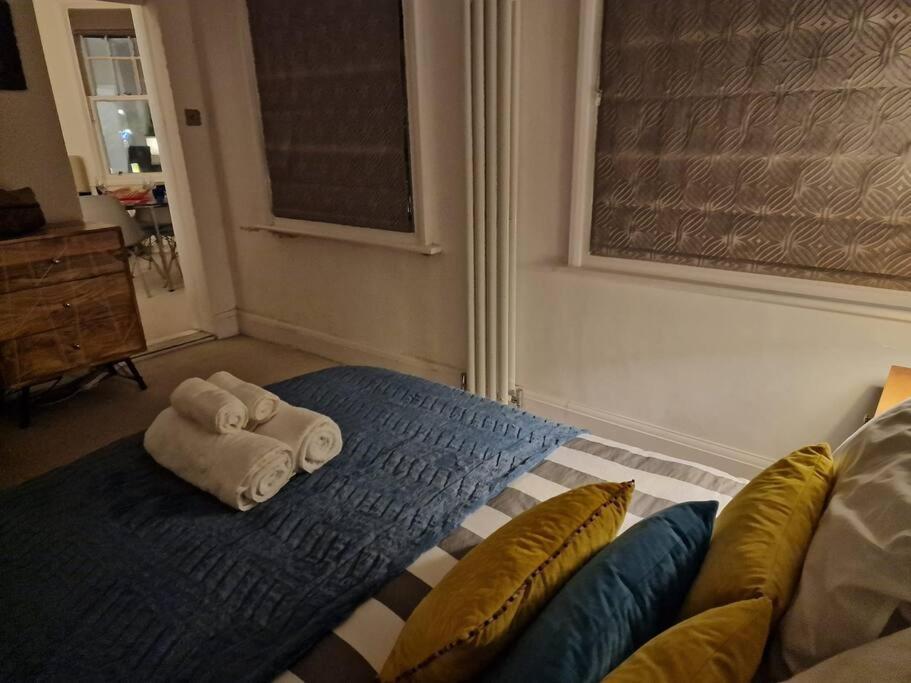 Quintessentially 'london' Flat Londra