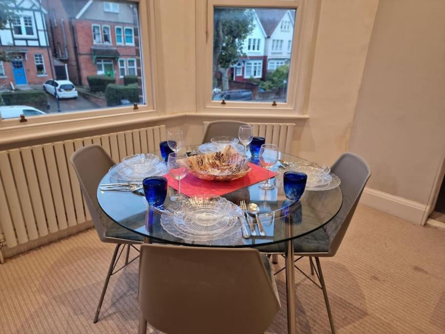 Appartamento Quintessentially 'london' Flat Londra