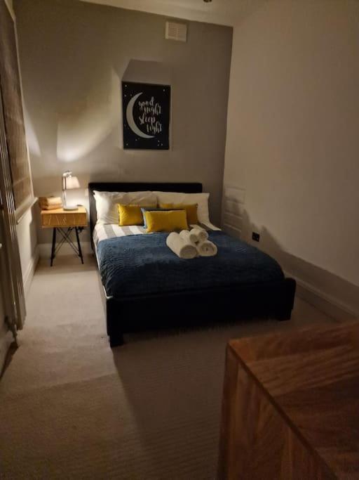 Appartamento Quintessentially 'london' Flat Londra