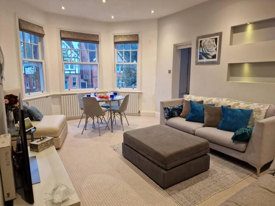 Quintessentially 'london' Flat Appartamento Londra