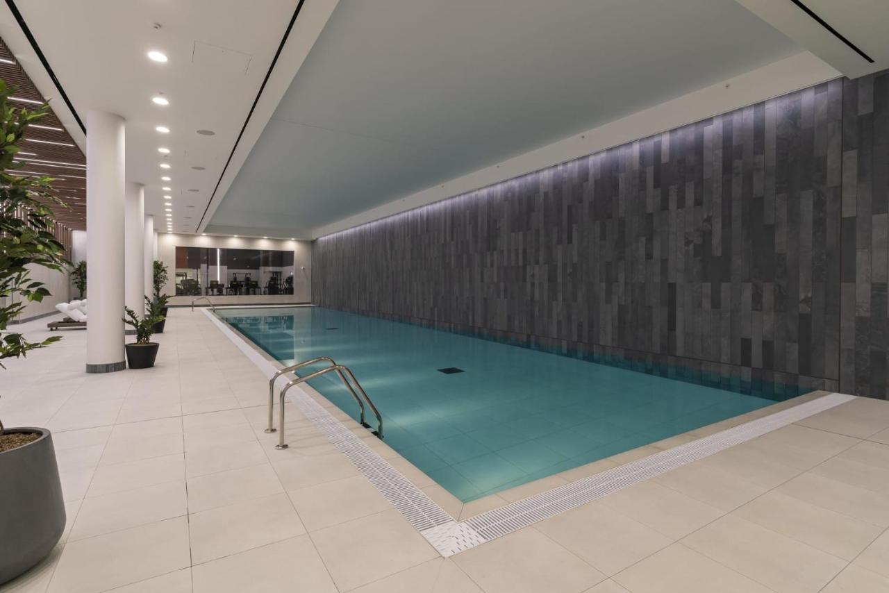 One And Two Bedroom At Coppermaker Square In Lively Stratford Aparthotel *