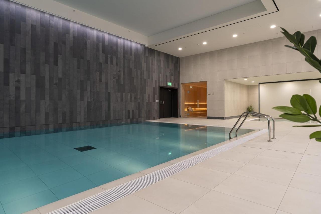 Aparthotel One And Two Bedroom At Coppermaker Square In Lively Stratford