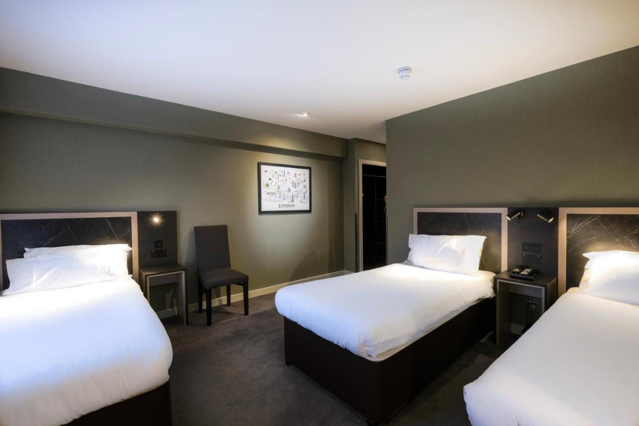 Sleeper At Royal National Hotell