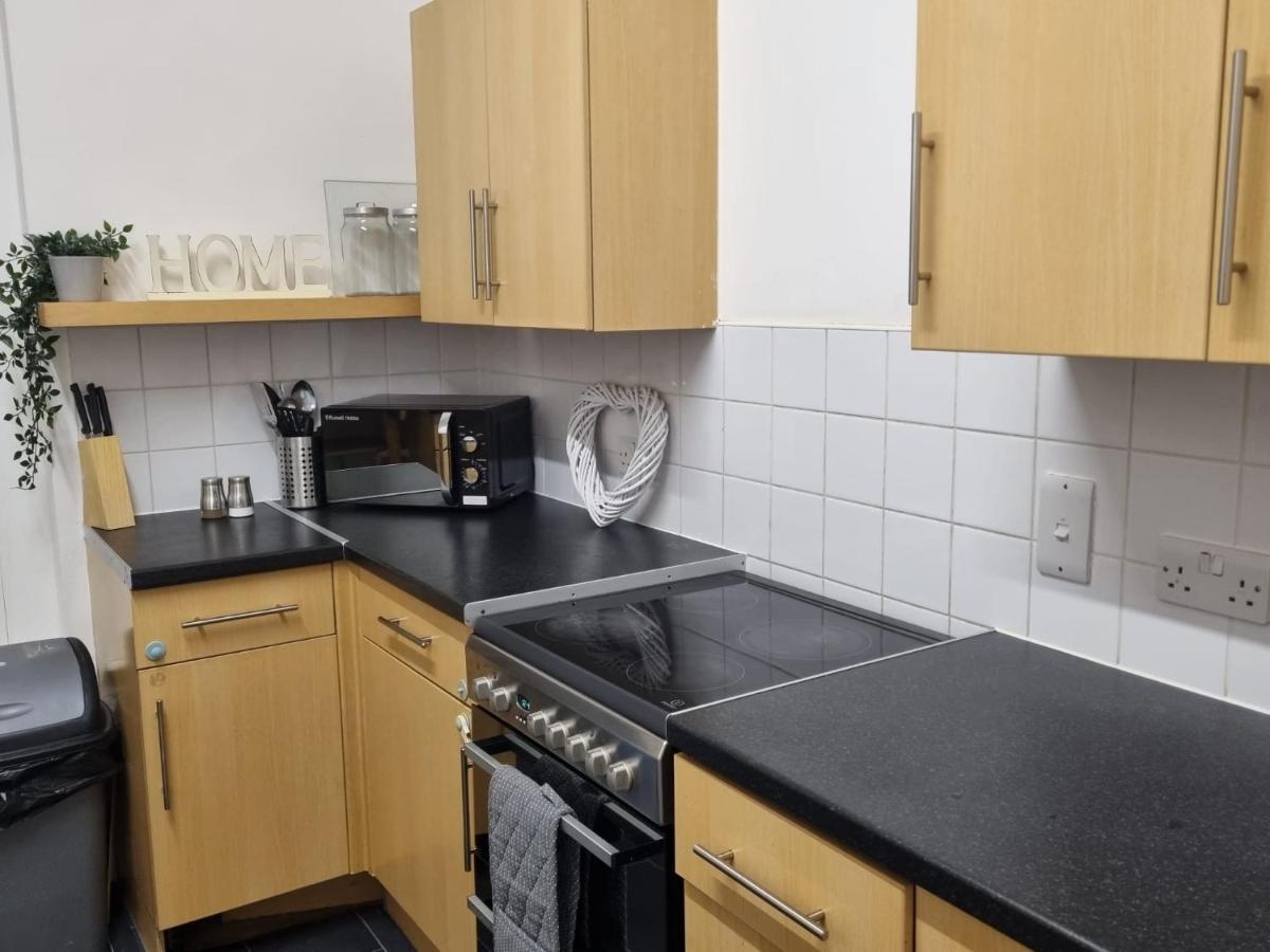 2 Bed Flat In Lambeth *