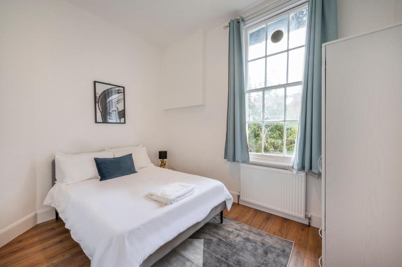 Spacious Two Bedroom In Camden Lägenhet *