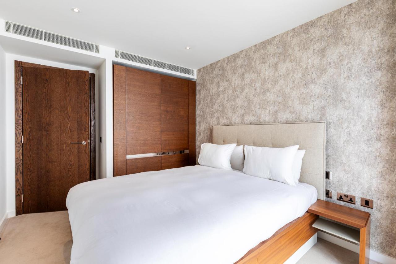 Beautiful 4 Bed Abode Near Imperial Wharf Lejlighed