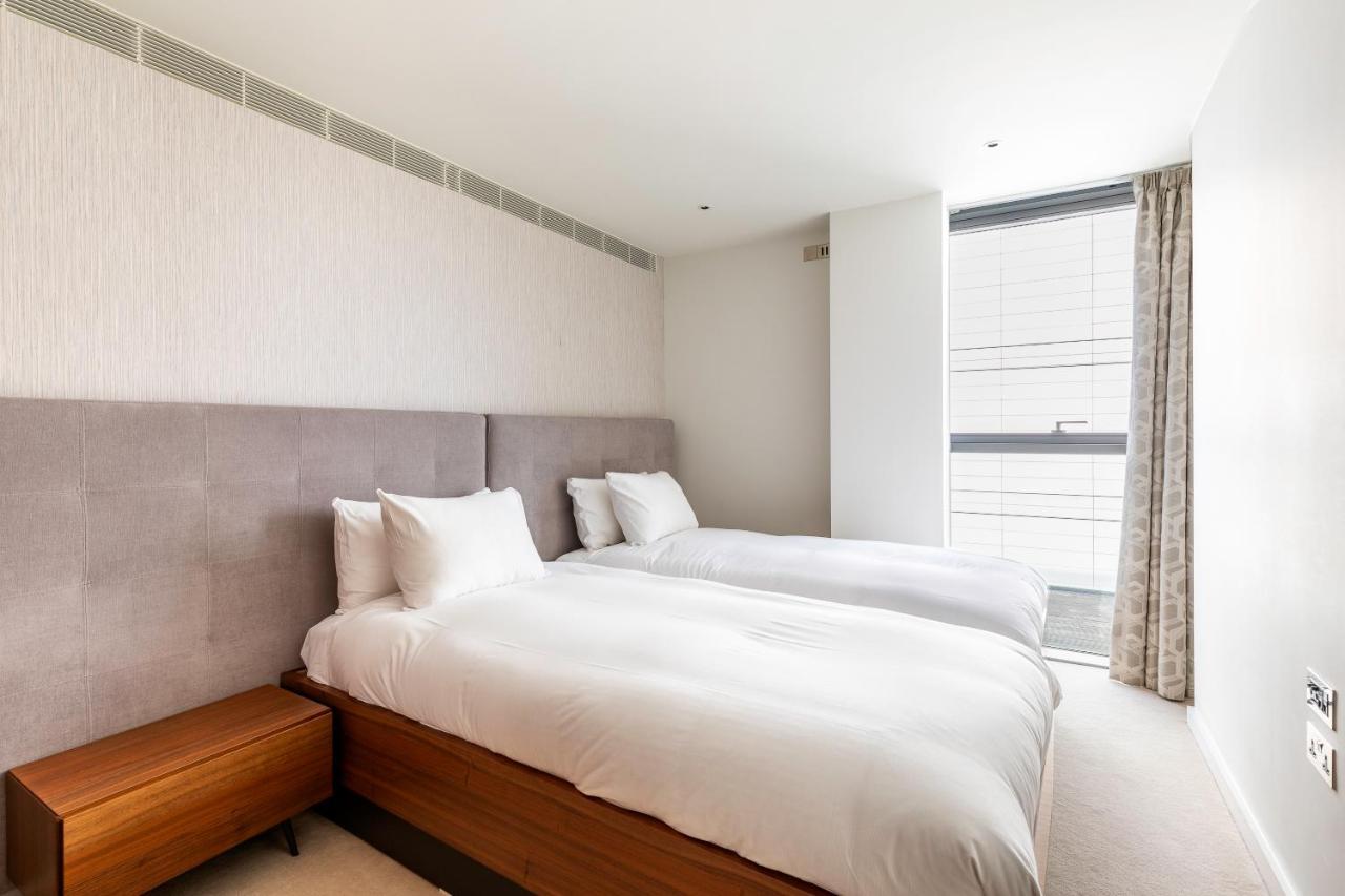 Beautiful 4 Bed Abode Near Imperial Wharf Lejlighed