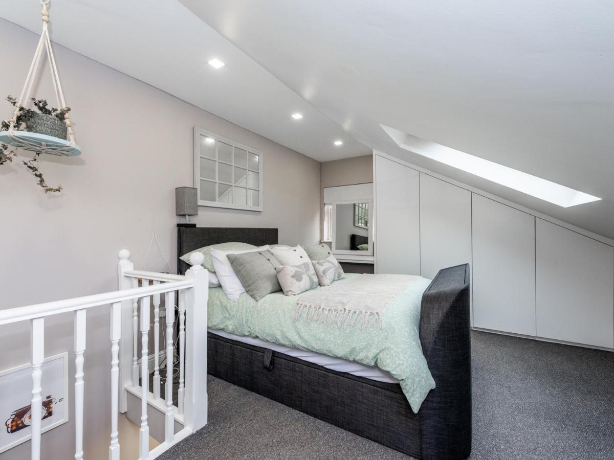Amazing Lovely 1bdr Apartment, South Appartement Londen