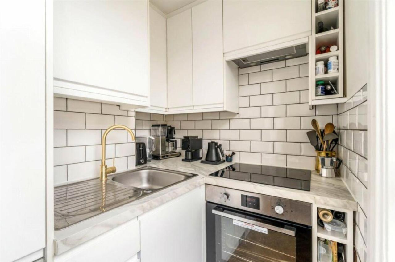 Apartment Exceptional Location And Top Floor Lovely 2 Bed Sleeps 6 London